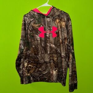 Women’s size XL Under Armor sweatshirt